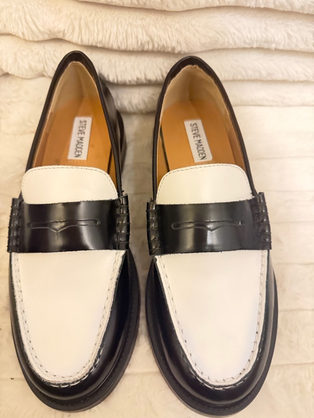 Steve Madden Black and White Leather Penny Loafers